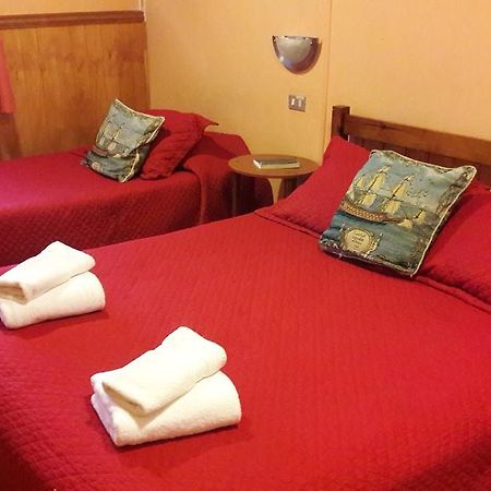 Hostal Victoria Пунта-Аренас Экстерьер фото