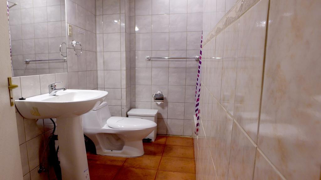 Hostal Victoria Пунта-Аренас Экстерьер фото